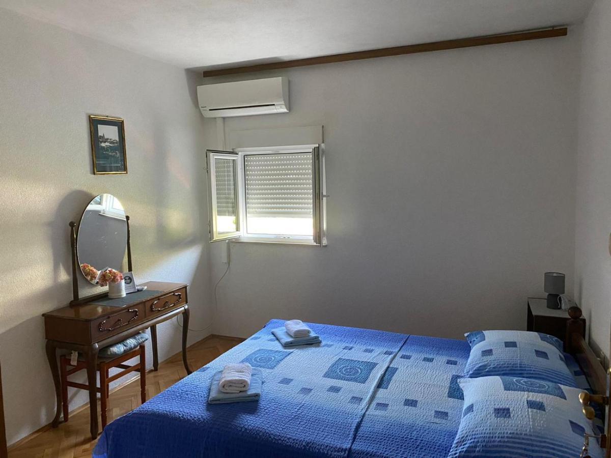 Apartmani Udovicic Trogir Exterior photo